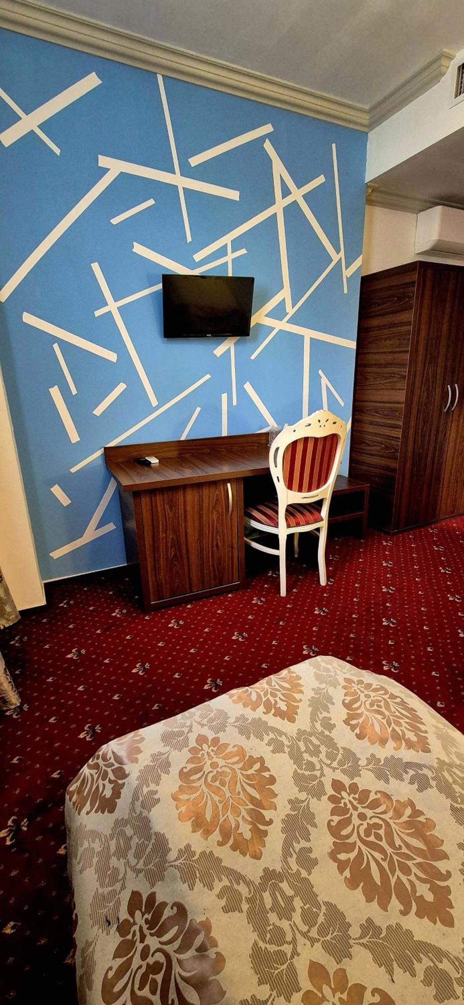 Hostel Orhideea Buzau Bagian luar foto